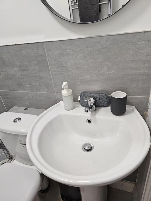 דירות אילקסטון Super Value Bath Street Flat מראה חיצוני תמונה
